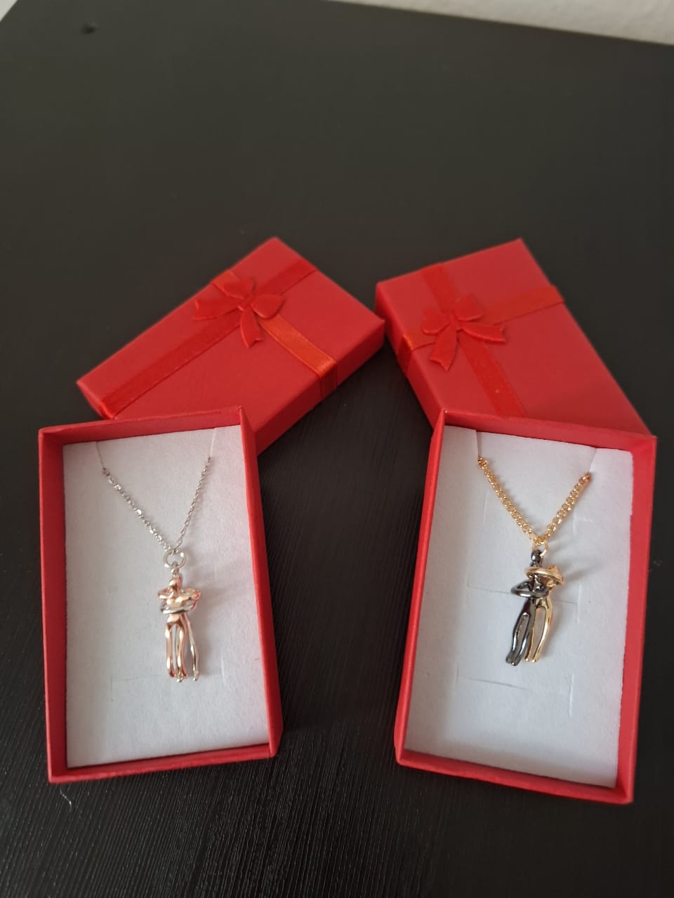 ABRAZO ETERNO + CAJA.