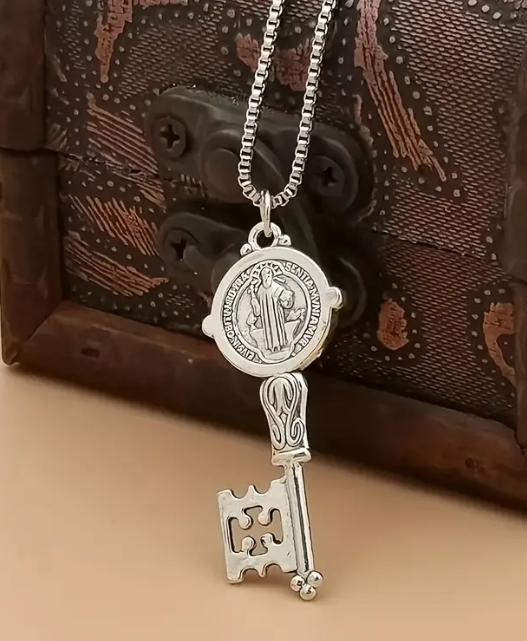 COLLAR LLAVE DE SAN BENITO