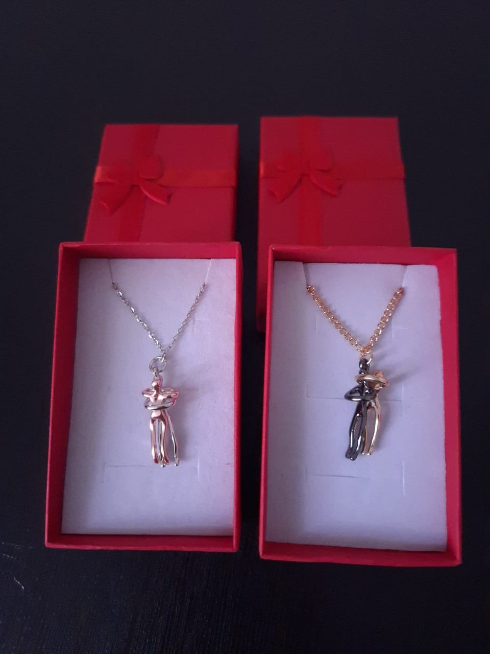 ABRAZO ETERNO + CAJA.